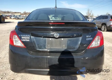 2017 Nissan Versa S z USA, uszkodzony, nr VIN 3N1CN7AP5HL891732